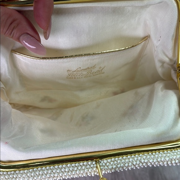 Cream and Pink Floral Clutch with Metal Zipper - Picture 4 of 8